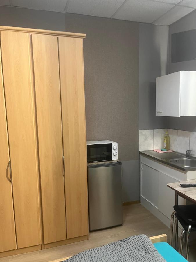 Hipokratios 3 Zimmer Mit Gemeinschaft Wc Fürth Extérieur photo